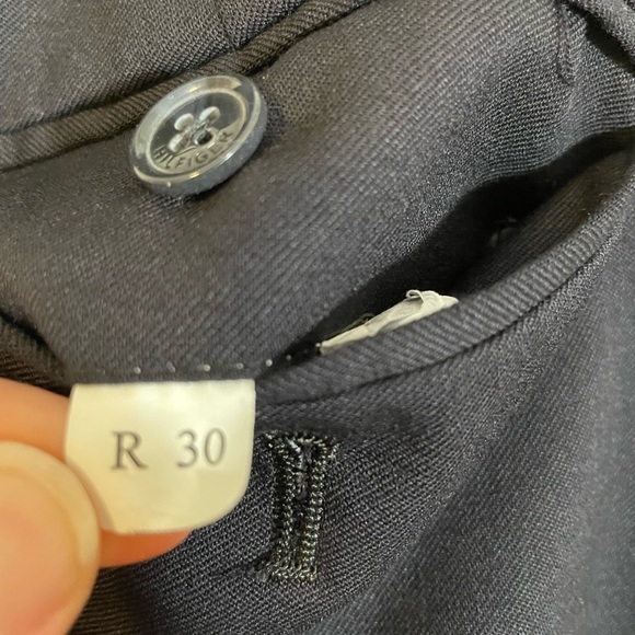 Tommy Hilfiger 100% Wool Suit, Jacket Size 36R Pants Size 30R Black EUC - Picture 10 of 16